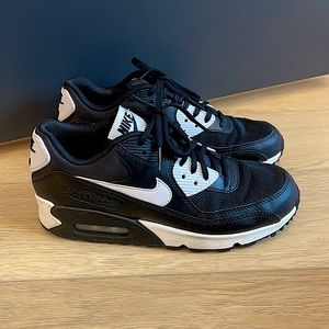 Nike Air Max - Size 7.5